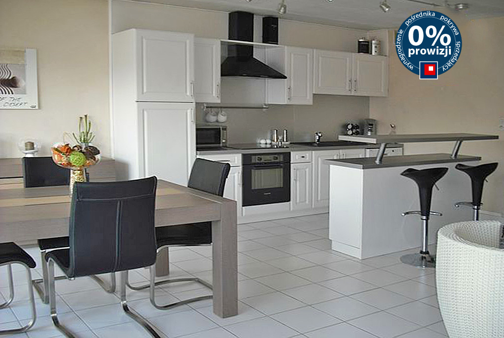 komfortowo umeblowana kuchnia w luksusowym apartamencie do sprzedaży Ustroń