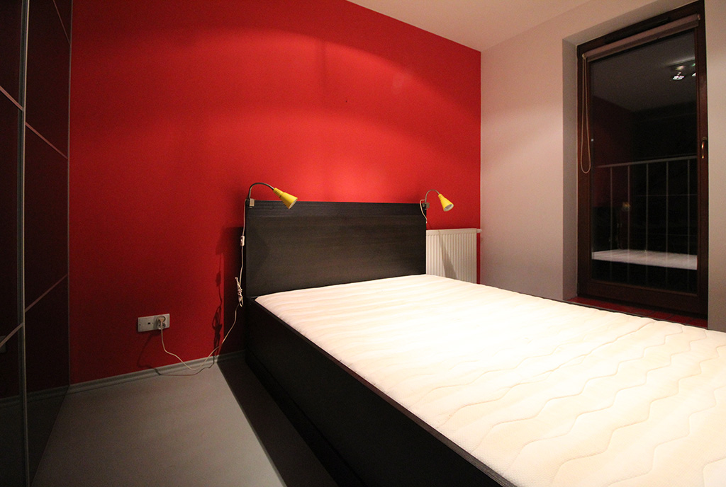 prywatna i zaciszna sypialnia w ekskluzywnym apartamencie na wynajem Kraków