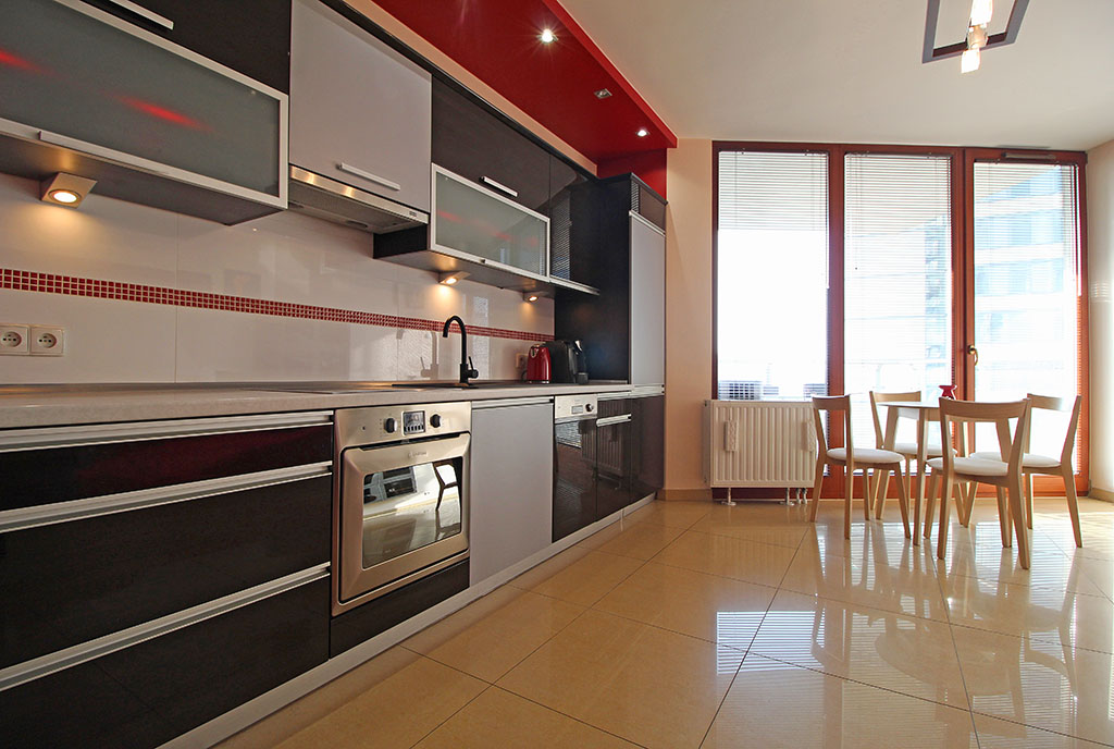 urządzona i zabudowana kuchnia w luksusowym apartamencie do sprzedaży Kraków