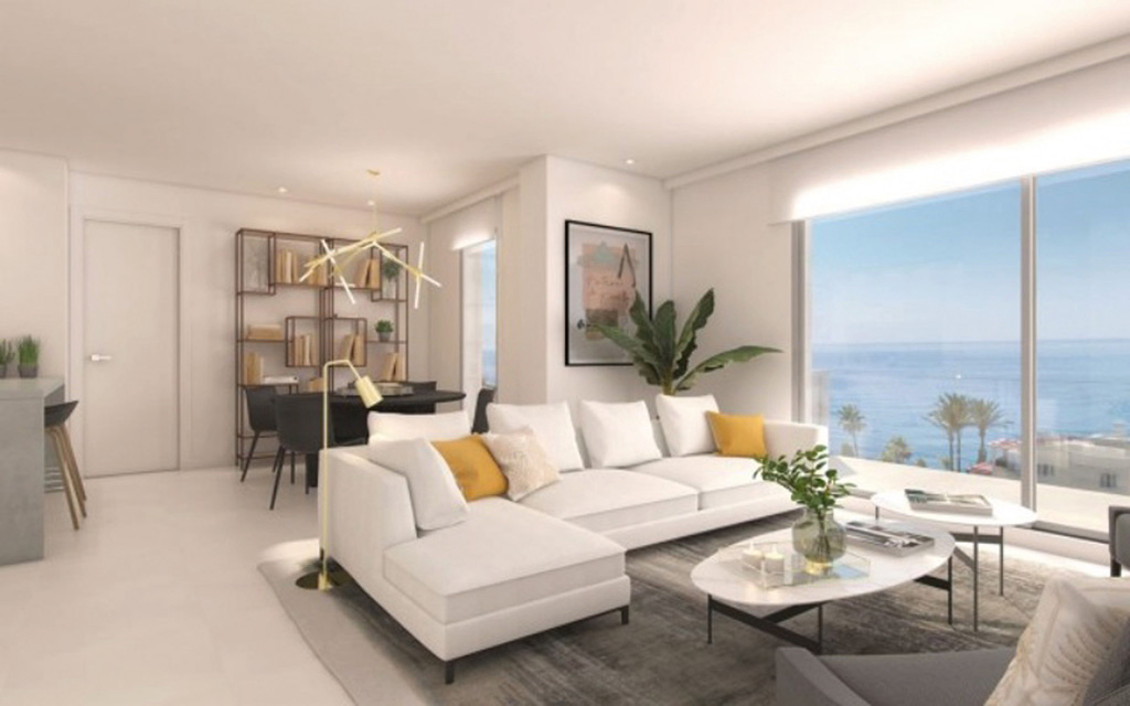 fragment komfortowego salonu w ekskluzywnym apartamencie na sprzedaż Benalmadena, Costa del Sol)