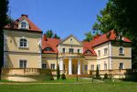 front ekskluzywnego pałacu z reprezentacyjnym wejściem na sprzedaż Śląsk