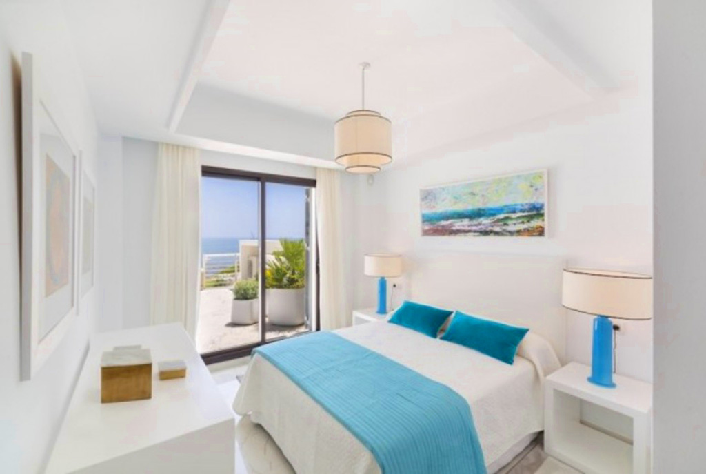 komfortowa sypialnia w luksusowym apartamencie do sprzedaży Hiszpania (Costa del Sol)