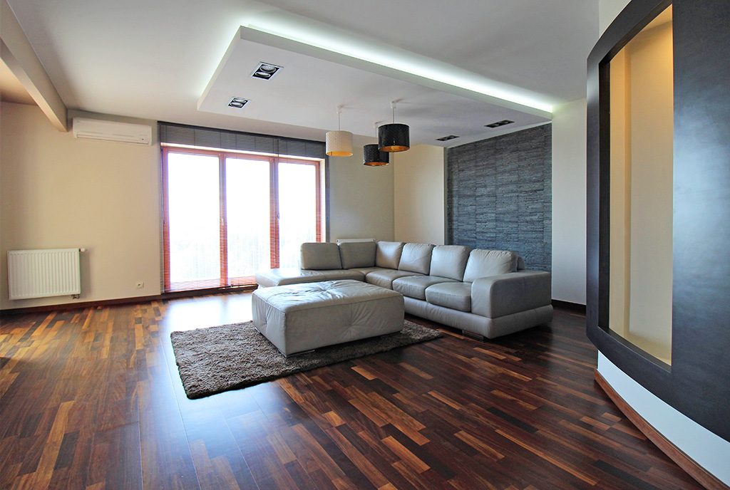 nowoczesny i prestiżowy salon w luksusowym apartamencie do wynajęcia Kraków