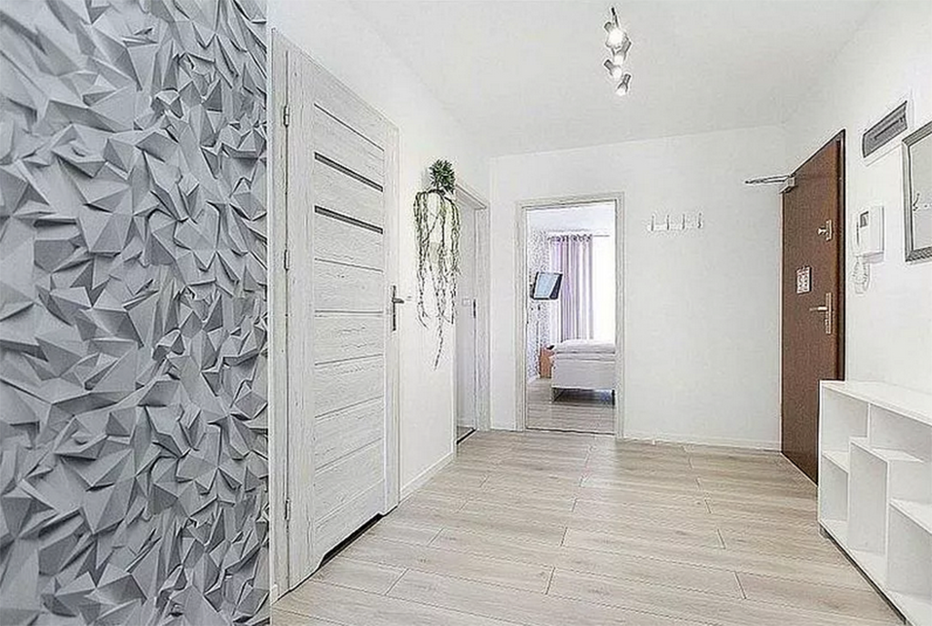 funkcjonalny przedpokój w luksusowym apartamencie do sprzedaży Szczecin