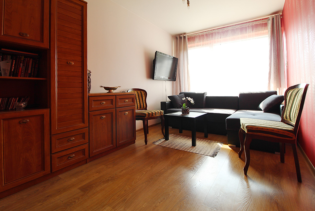 jedno z wytwornych pokoi w luksusowym apartamencie na sprzedaż Kraków