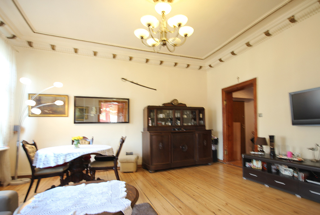 widok na jeden z luksusowych pokoi w ekskluzywnym apartamencie do sprzedaży Szczecin