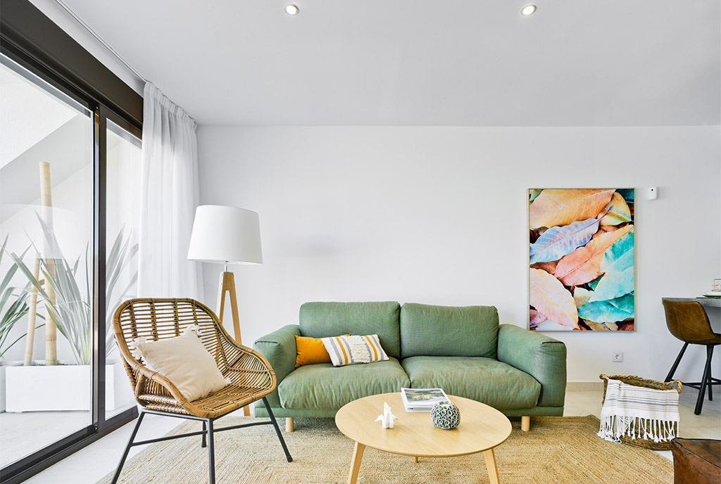widok na salon w luksusowym apartamencie na sprzedaż Hiszpania (Pilar De La Horadad)