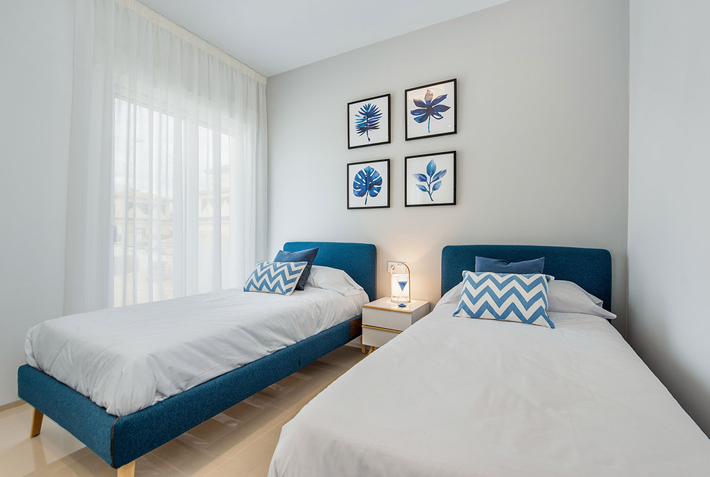 prywatna sypialnia w ekskluzywnej willi na sprzedaż