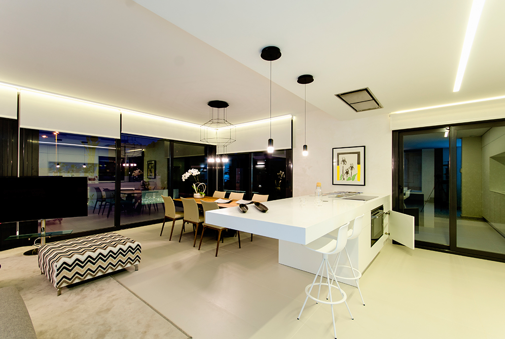 kuchnia i jadalnia w luksusowej willi na sprzedaż Hiszpania (Campoamo)