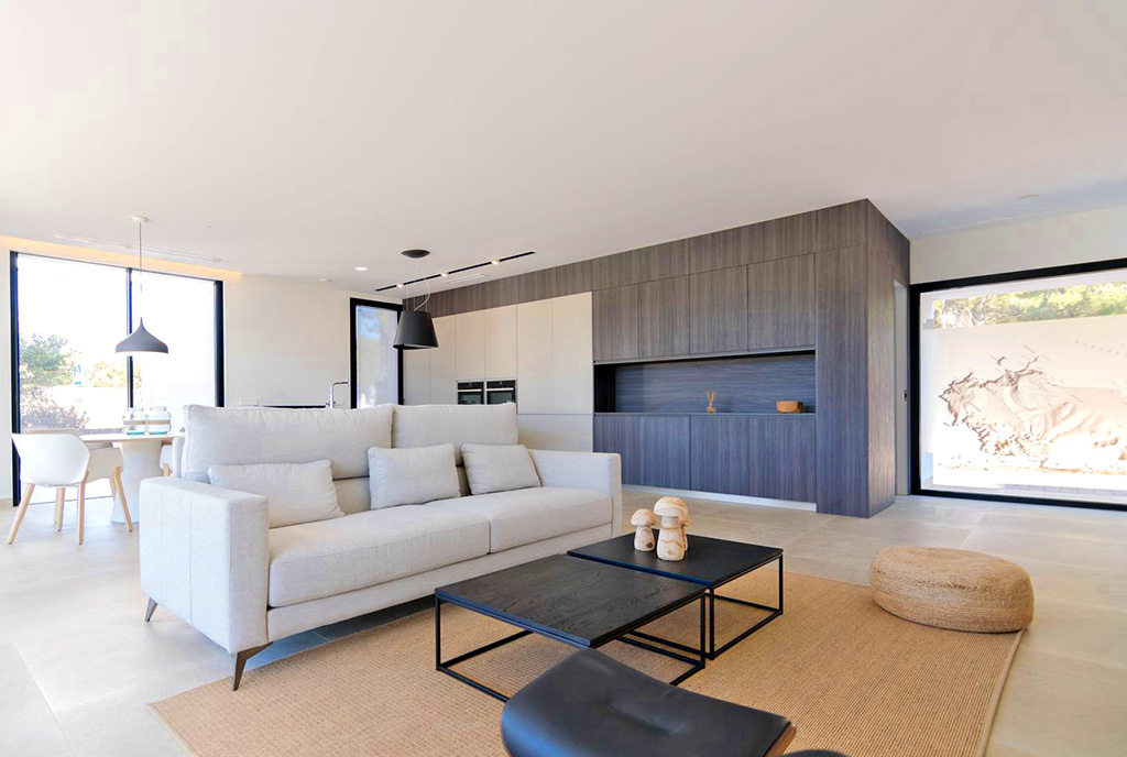 przestronny salon w ekskluzywnej willi do sprzedaży Hiszpania (Jave)