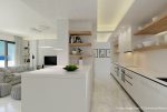 nowoczesny design kuchni w ekskluzywnym apartamencie do sprzedaży Hiszpania (Guardamar De Segur)