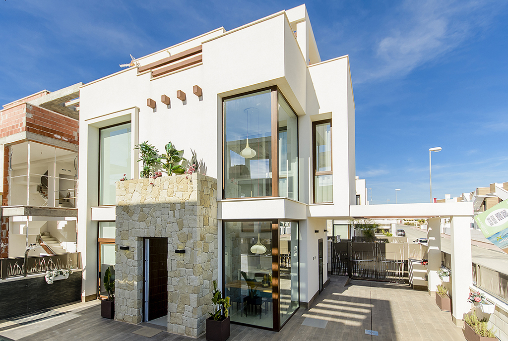 oryginalna bryła ekskluzywnej willi do sprzedaży Hiszpania (Ciudad Quesad)