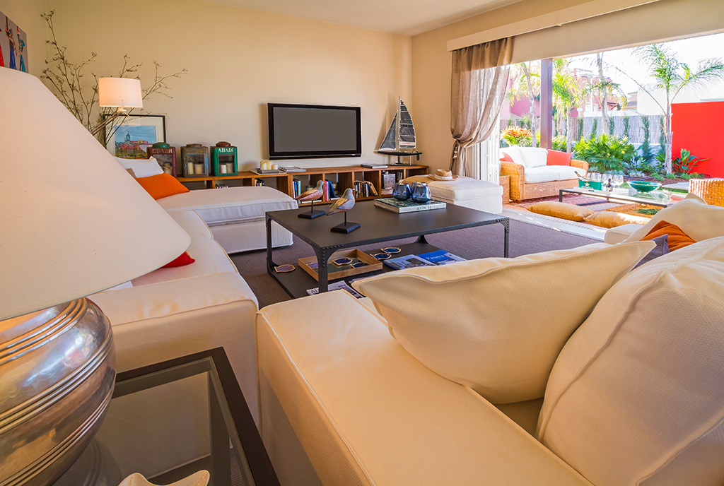 prestiżowy salon w ekskluzywnej willi do sprzedaży Hiszpania (Mar de Cristal)