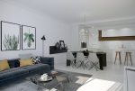 widok z salonu na aneks kuchenny w ekskluzywnym apartamencie do sprzedaży Hiszpania (Orihuel)