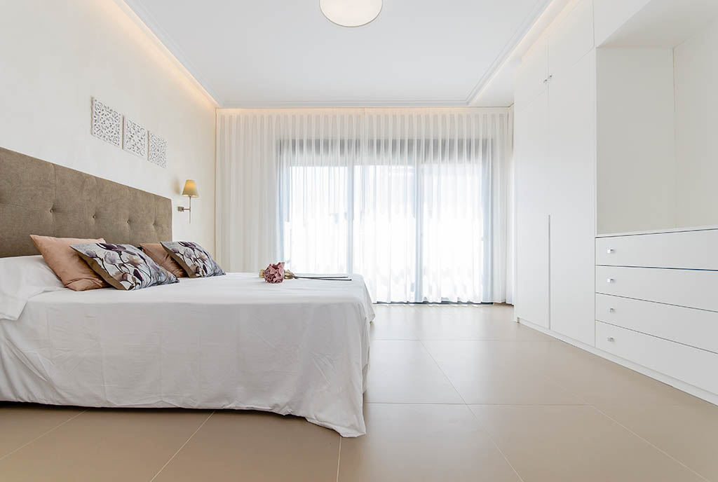 zaciszna sypialnia w luksusowej rezydencji na sprzedaż Hiszpania (Campoamo)