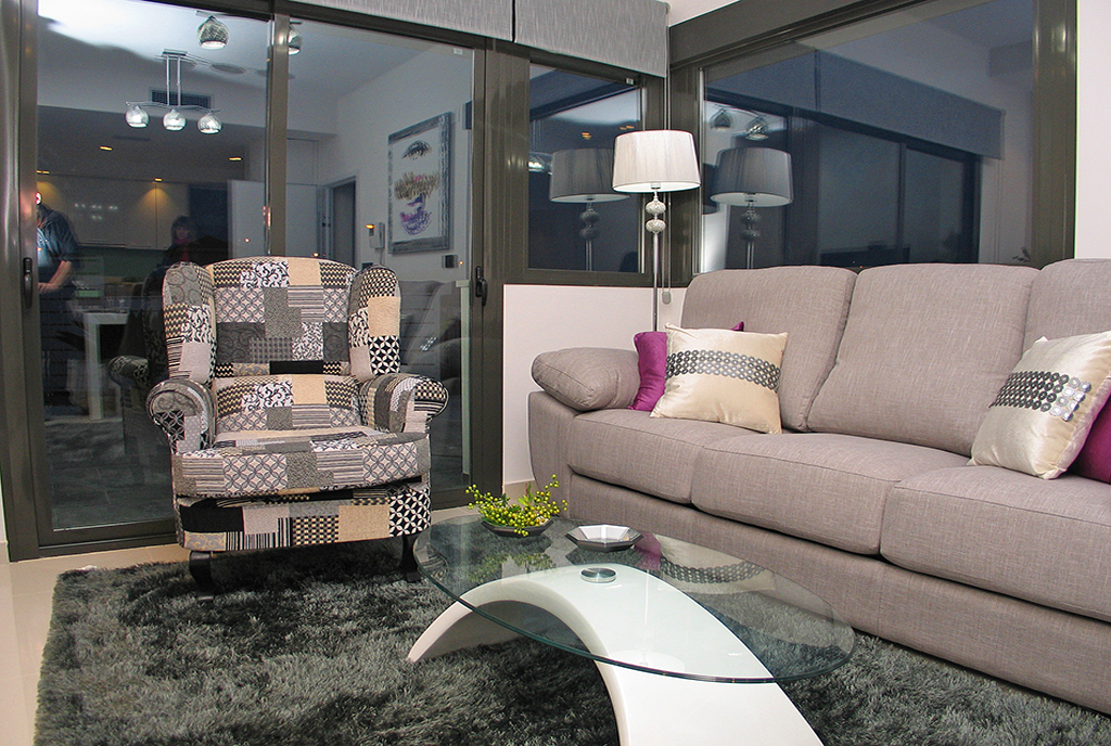 fragment prestiżowego salonu w ekskluzywnej willi do sprzedaży Hiszpania (Lorca)