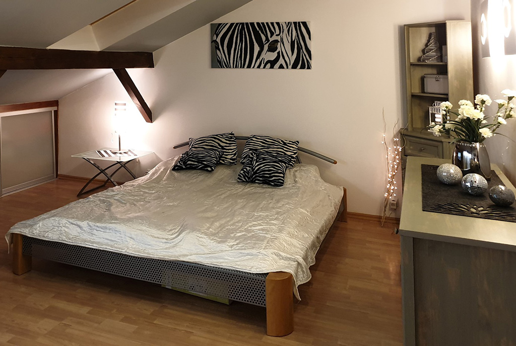 widok na prywatną sypialnię w luksusowym apartamencie do sprzedaży Grudziądz