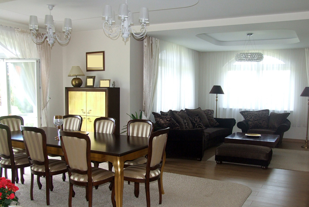 komfortowy i prestiżowy salon w luksusowej willi do sprzedaży Legnica (okolice)