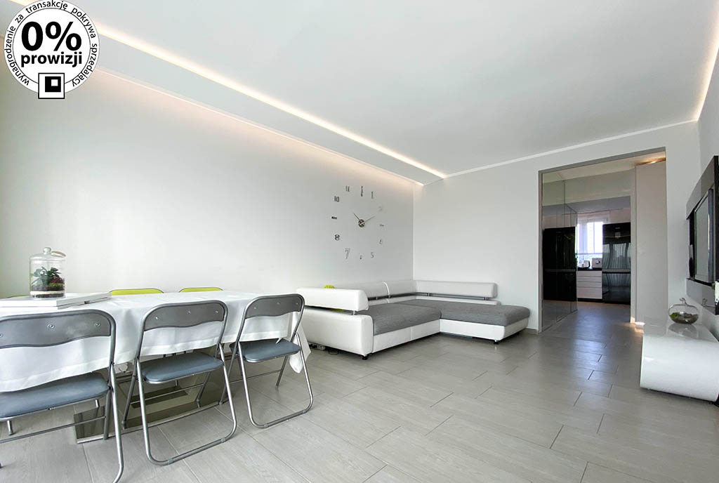 widok z innej perspektywy na salon w luksusowym apartamencie do sprzedaży Katowice (okolice)