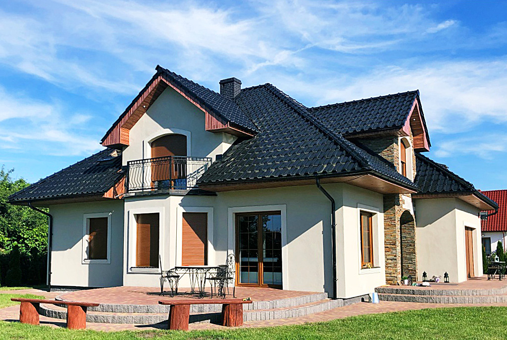 rzut od strony ulicy na luksusową willę na sprzedaż Gorzów Wielkopolski