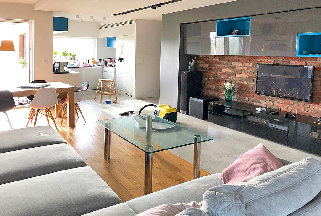 zaprojektowany w nowoczesnym designie salon w ekskluzywnym apartamencie do sprzedaży Katowice