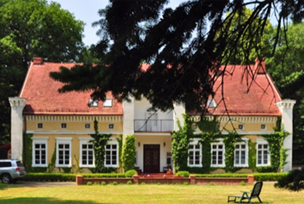 reprezentacyjne wejście do luksusowego dworu na sprzedaż Koszalin