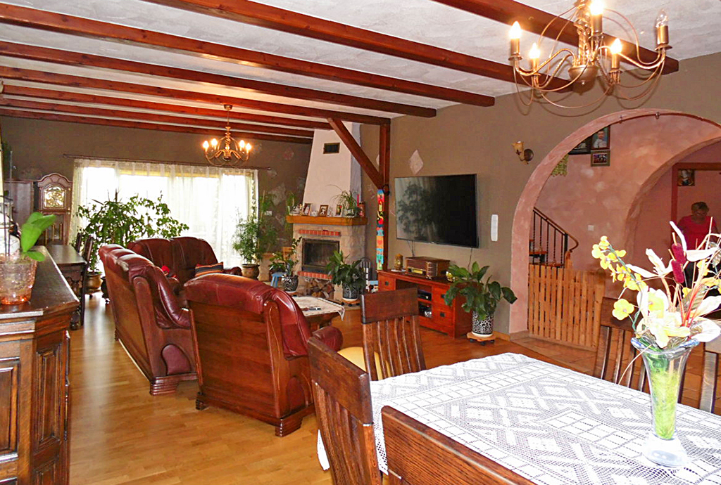 prestiżowy salon w luksusowej willi na sprzedaż Mazury