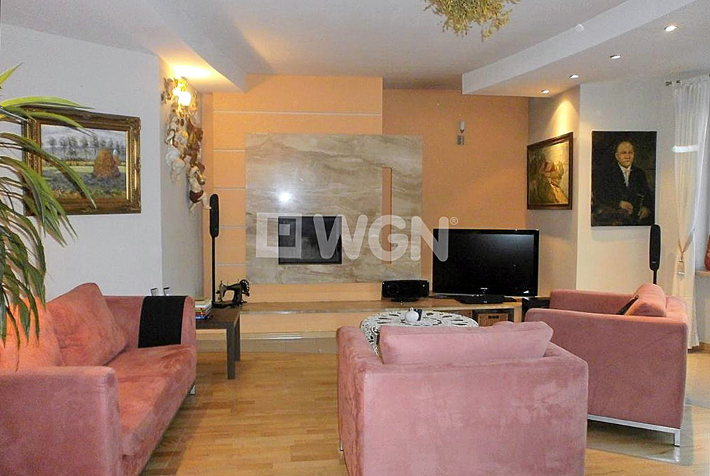 komfortowy salon w luksusowej willi na sprzedaż Częstochowa (okolice)