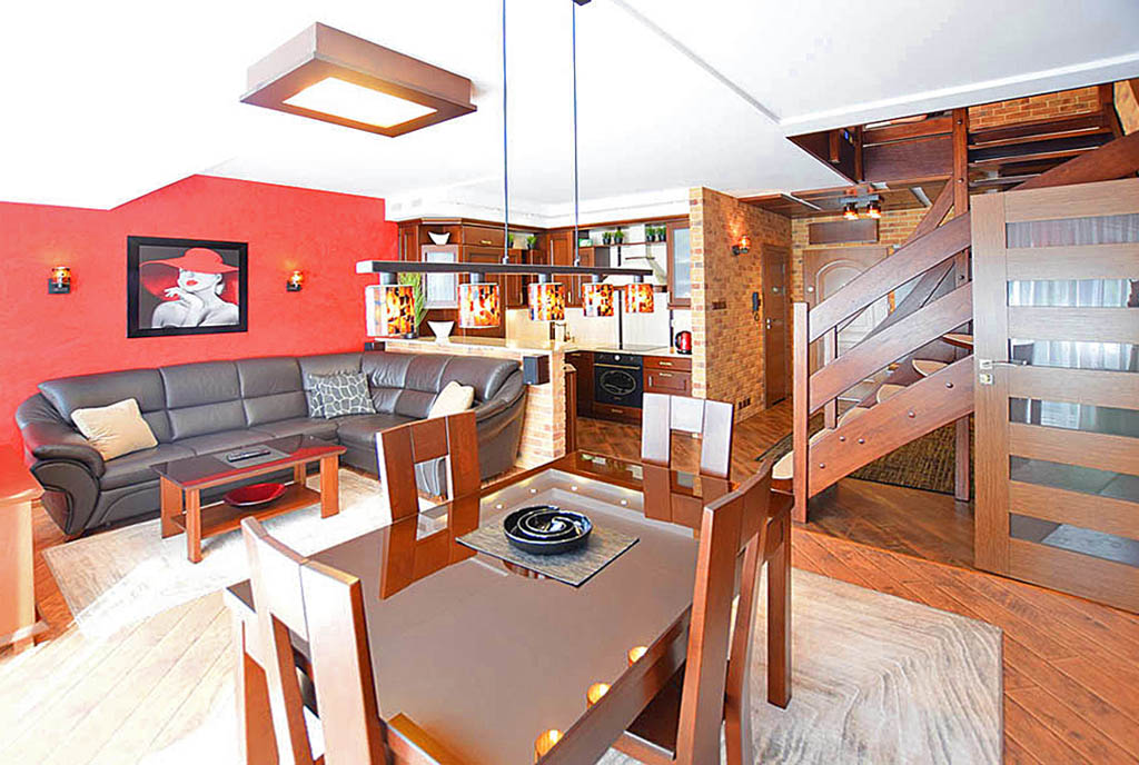 przestronny salon w ekskluzywnym apartamencie do sprzedaży Suwałki