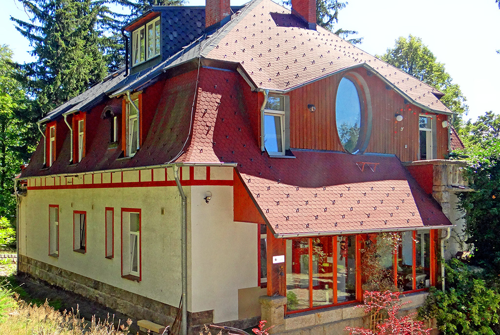 imponujący rozmachem taras przy luksusowej willi do sprzedaży Szklarska Poręba