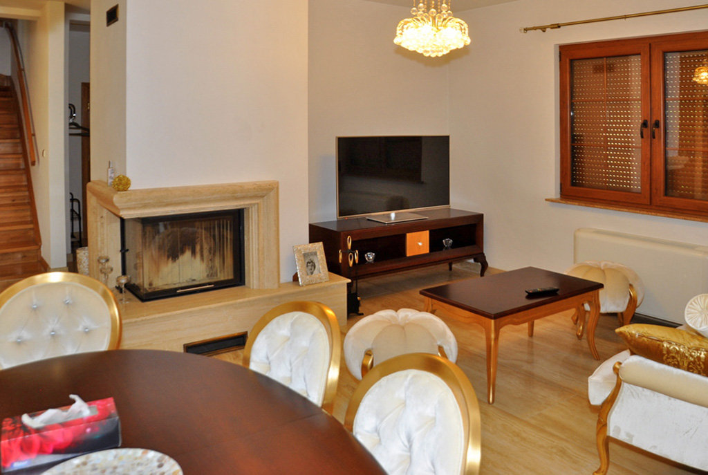 prestiżowe wnętrze salonu w luksusowej willi na sprzedaż Wrocław (okolice)
