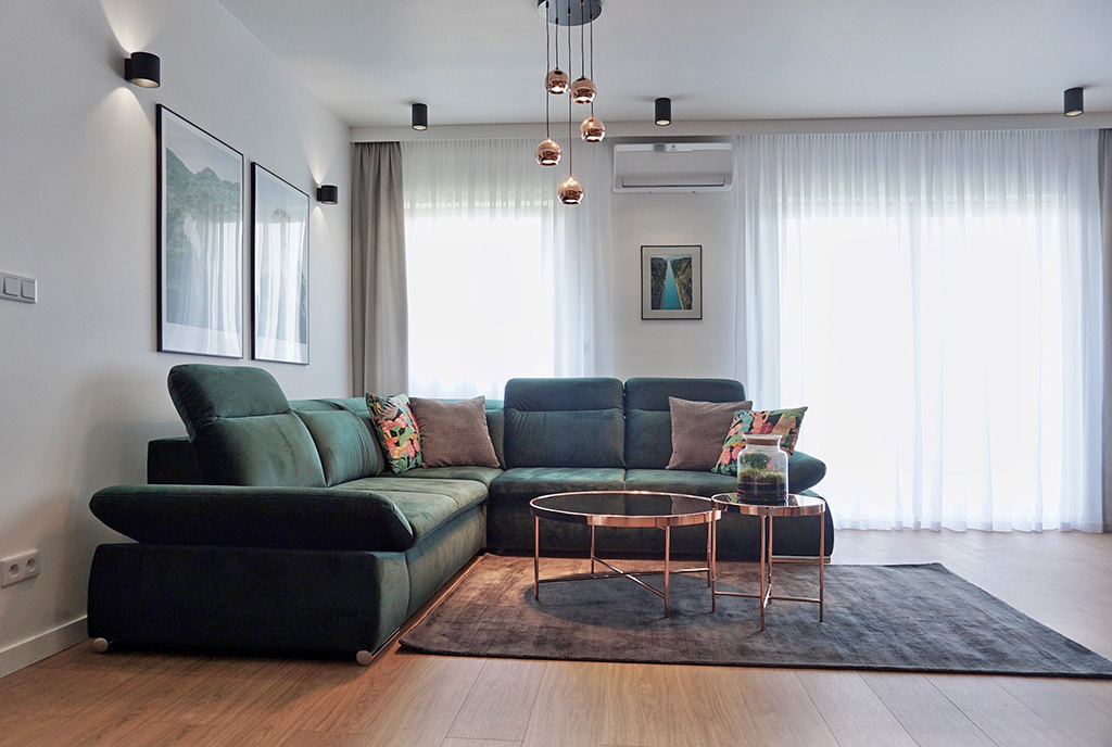 zbliżenie na pokój dzienny w ekskluzywnym apartamencie do wynajmu Legnica