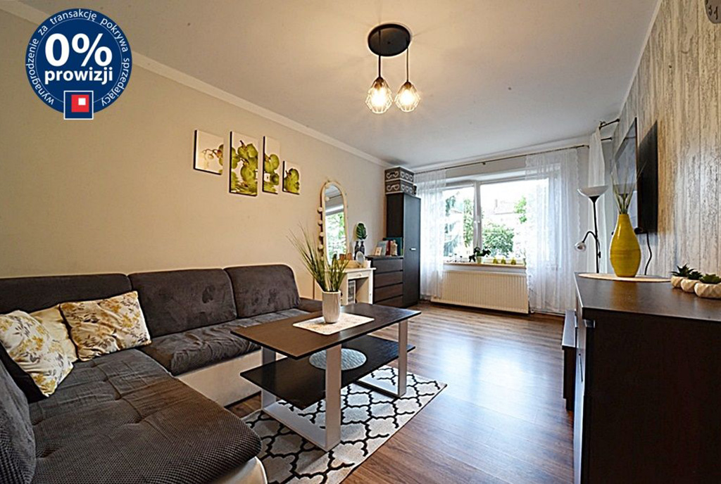 widok z innej perspektywy na prestiżowy salon w ekskluzywnym apartamencie na sprzedaż Bolesławiec