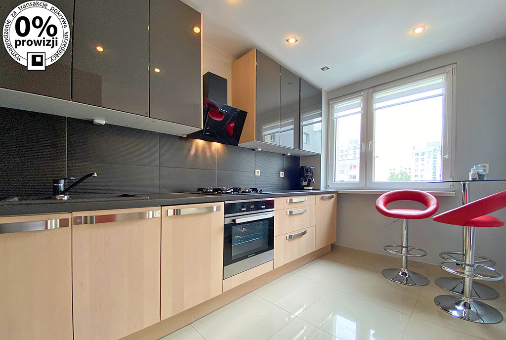funkcjonalna kuchnia w ekskluzywnym apartamencie do sprzedaży Katowice (okolice)