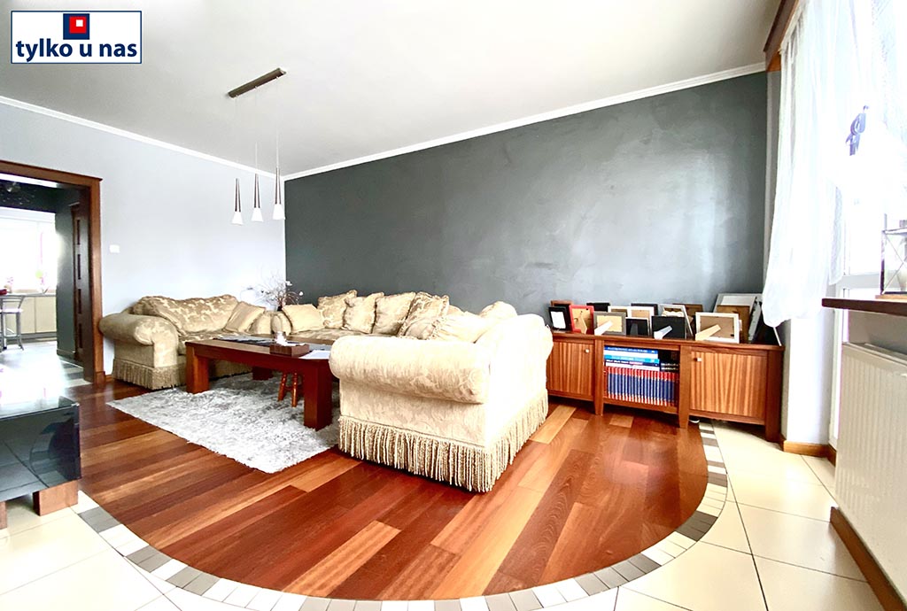 kameralny salon w ekskluzywnym apartamencie na sprzedaż Inowrocław