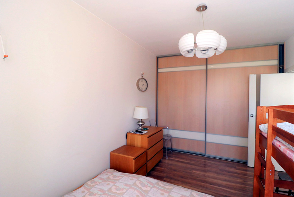 zaciszna sypialnia w ekskluzywnym apartamencie do sprzedaży Ustroń