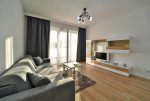 nowocześnie zaaranżowany salon w ekskluzywnym apartamencie do wynajęcia Bolesławiec