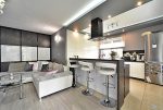 nowoczesna kuchnia w luksusowym apartamencie do wynajmu Bolesławiec