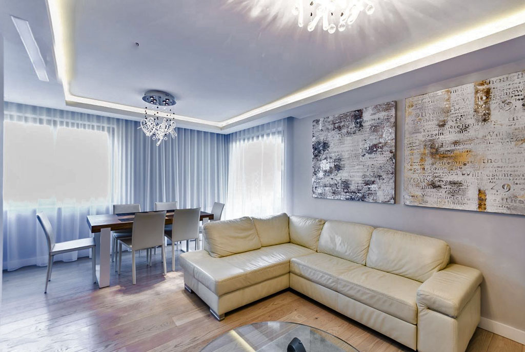 widok z innej perspektywy na salon w luksusowym apartamencie na sprzedaż Gdańsk