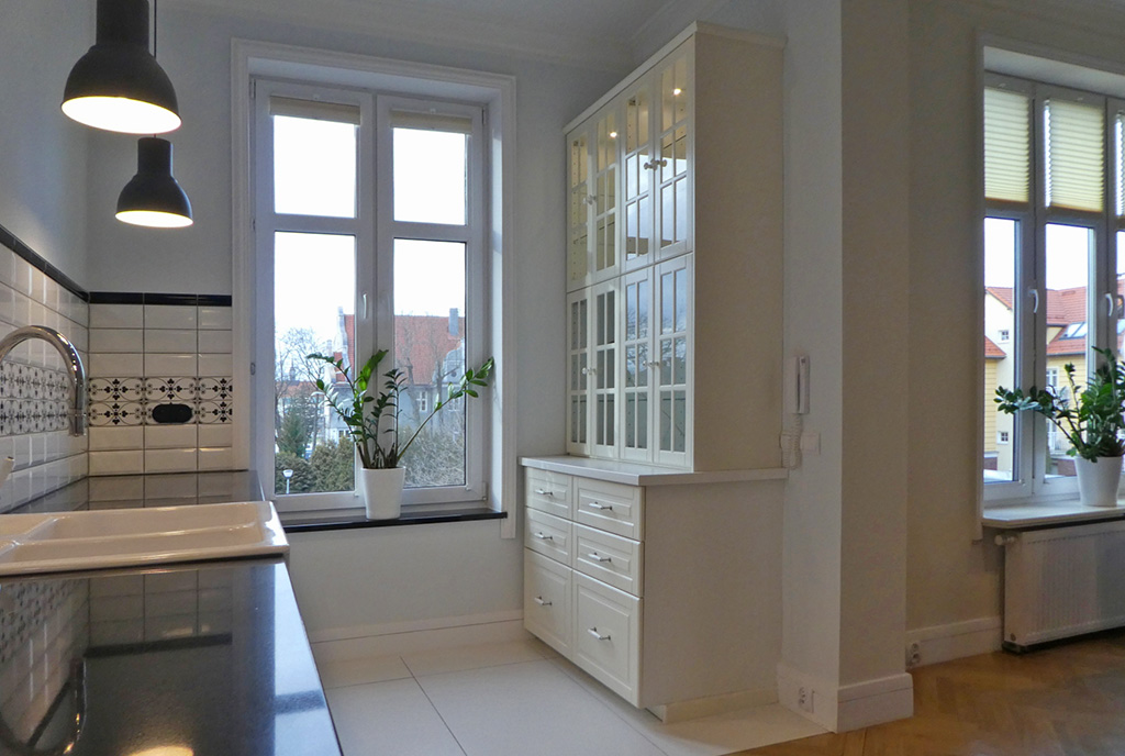 stylowa kuchnia w luksusowym apartamencie na sprzedaż Mazury