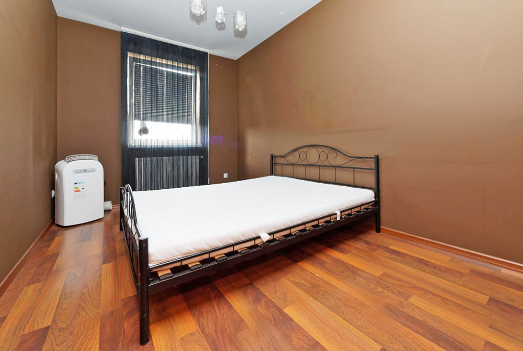 zaciszna sypialnia w luksusowym apartamencie na wynajem Tarnów