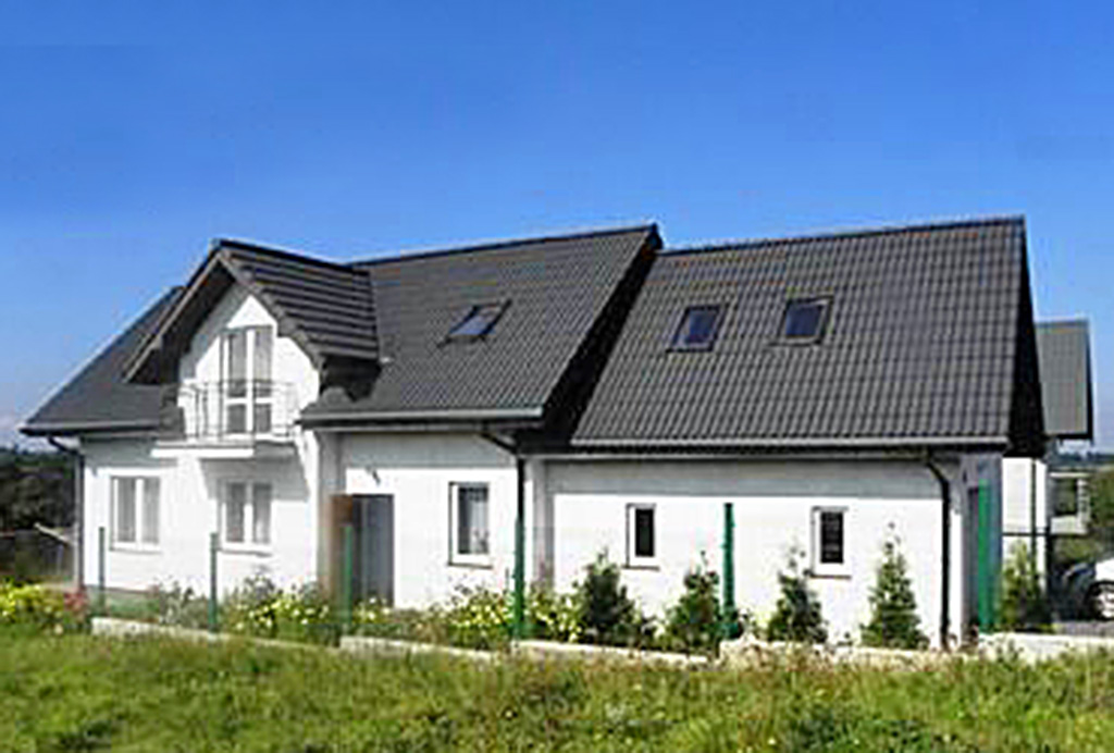 frontowa elewacja luksusowej willi na sprzedaż Gdańsk (okolice)