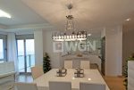elegancka jadalnia w ekskluzywnym apartamencie na sprzedaż Hiszpania