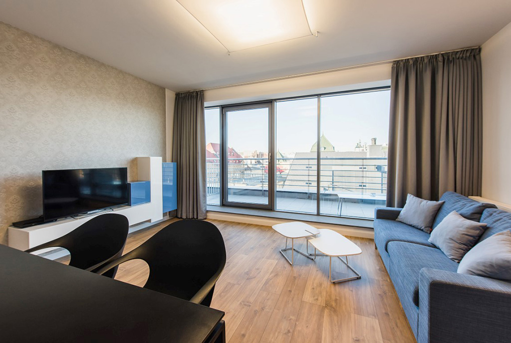 reprezentacyjny salon w ekskluzywnym apartamencie do wynajęcia Wrocław