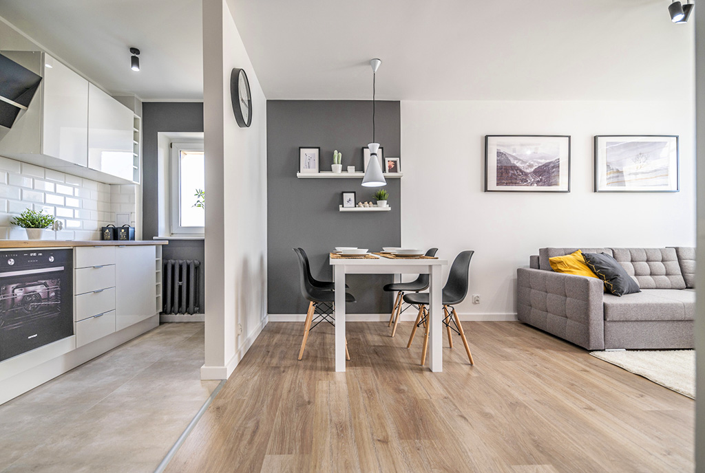 druga strona luksusowego salonu w luksusowym apartamencie do sprzedaży Kalisz (okolice)