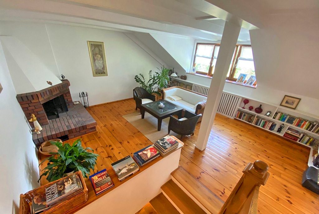 okazały salon w ekskluzywnej willi do sprzedaży Szczecin (okolice)