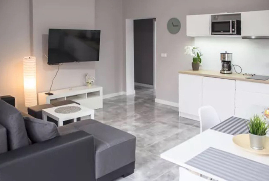 nowoczesny salon w ekskluzywnym apartamencie do wynajęcia Ustroń
