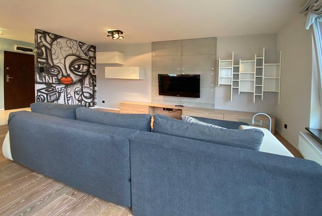 zbliżenie na komfortowy salon w ekskluzywnym apartamencie do wynajęcia Szczecin