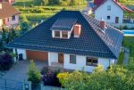 widok z lotu ptaka na luksusową willę na sprzedaż Bolesławiec (okolice)