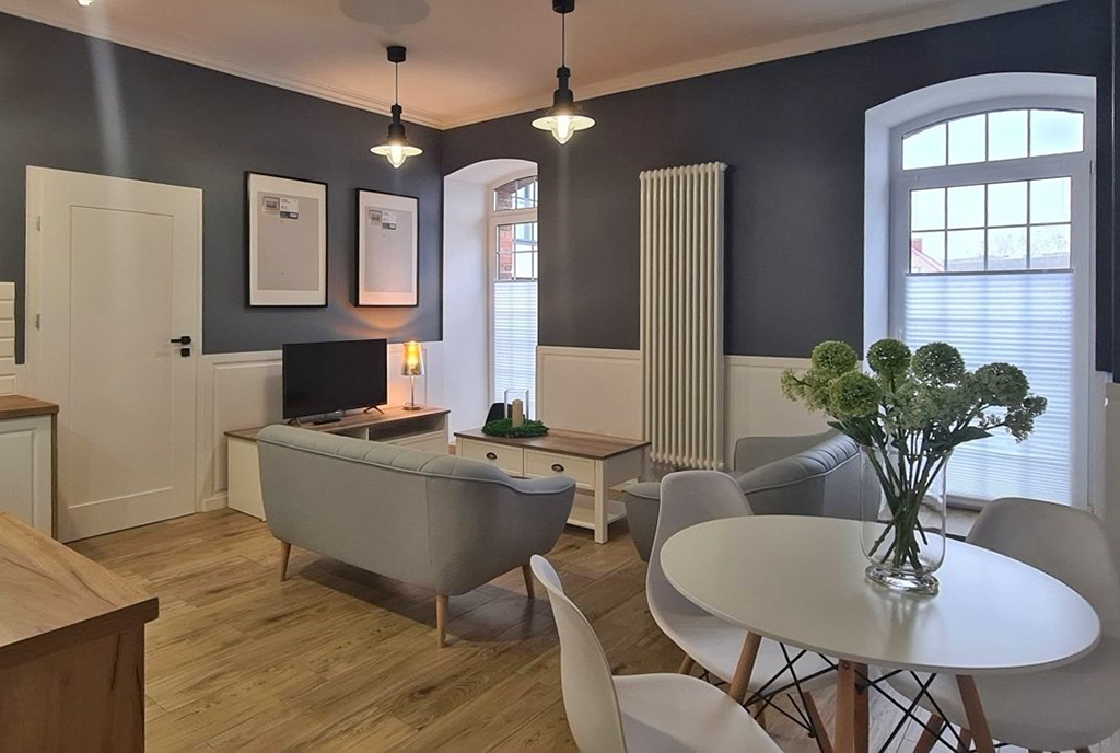 druga strona salonu w luksusowym apartamencie do wynajmu Wieluń